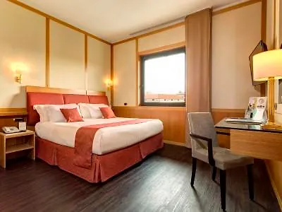 Hilton Garden Colosseum Hotel