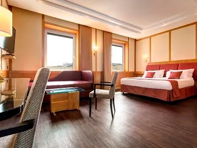 Hilton Garden Colosseum Отель
