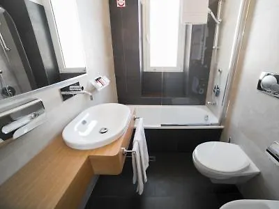 Hilton Garden Colosseum Отель 4*