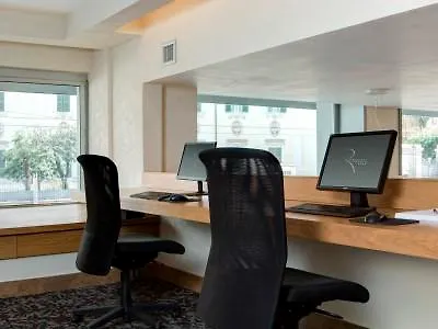 Отель Hilton Garden Colosseum 4*