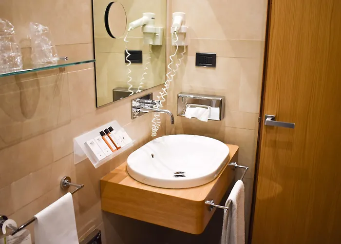 Отель Hilton Garden Colosseum