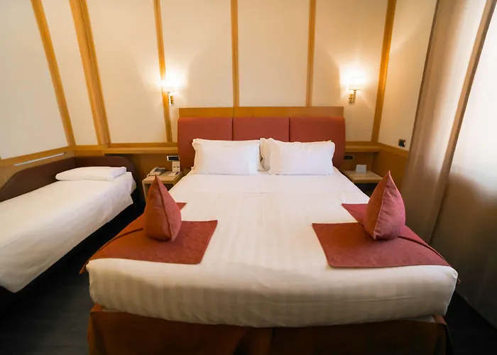 Hilton Garden Colosseum Hotel 4*