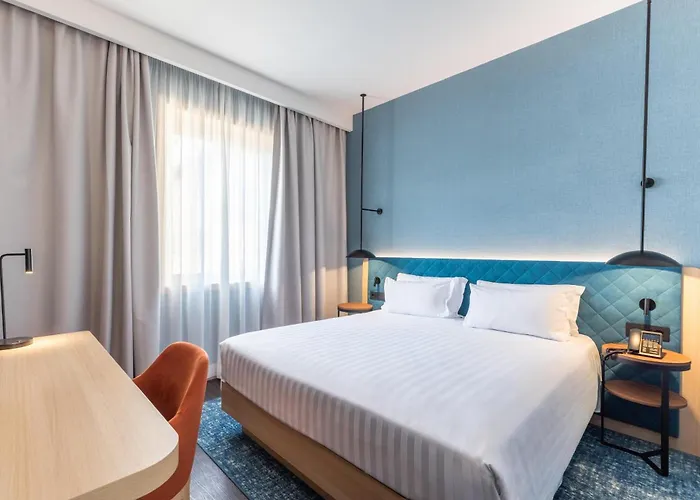Отель Hilton Garden Colosseum