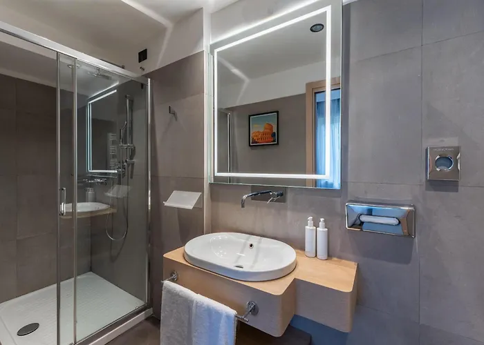 Отель Hilton Garden Colosseum