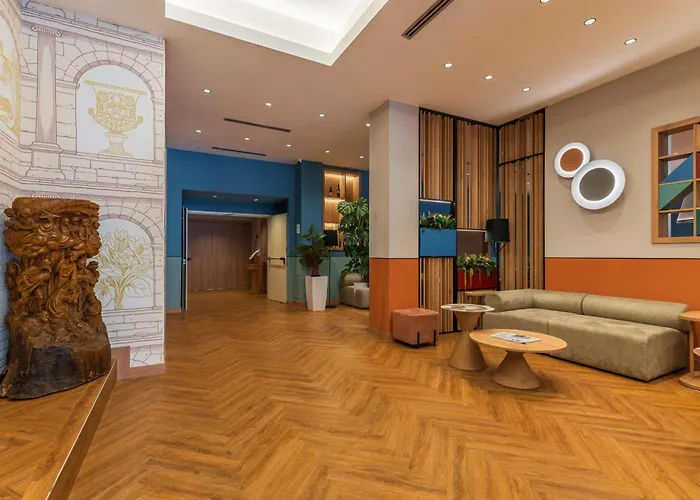 Hilton Garden Colosseum 4*