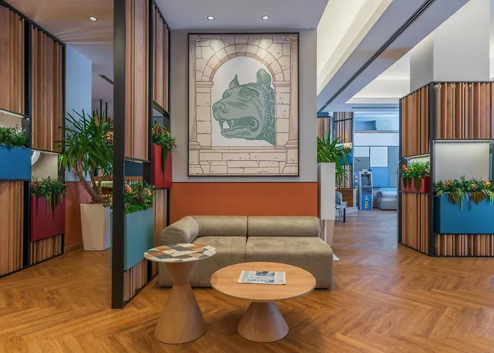 Hilton Garden Colosseum Hotel