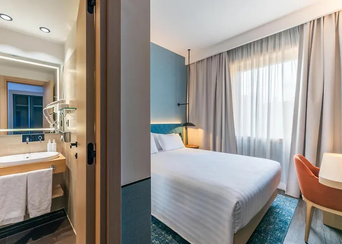 Hilton Garden Colosseum