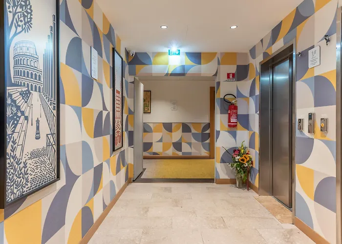 Отель Hilton Garden Colosseum Рим