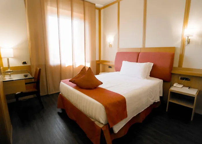 Hotel Hilton Garden Colosseum 4*